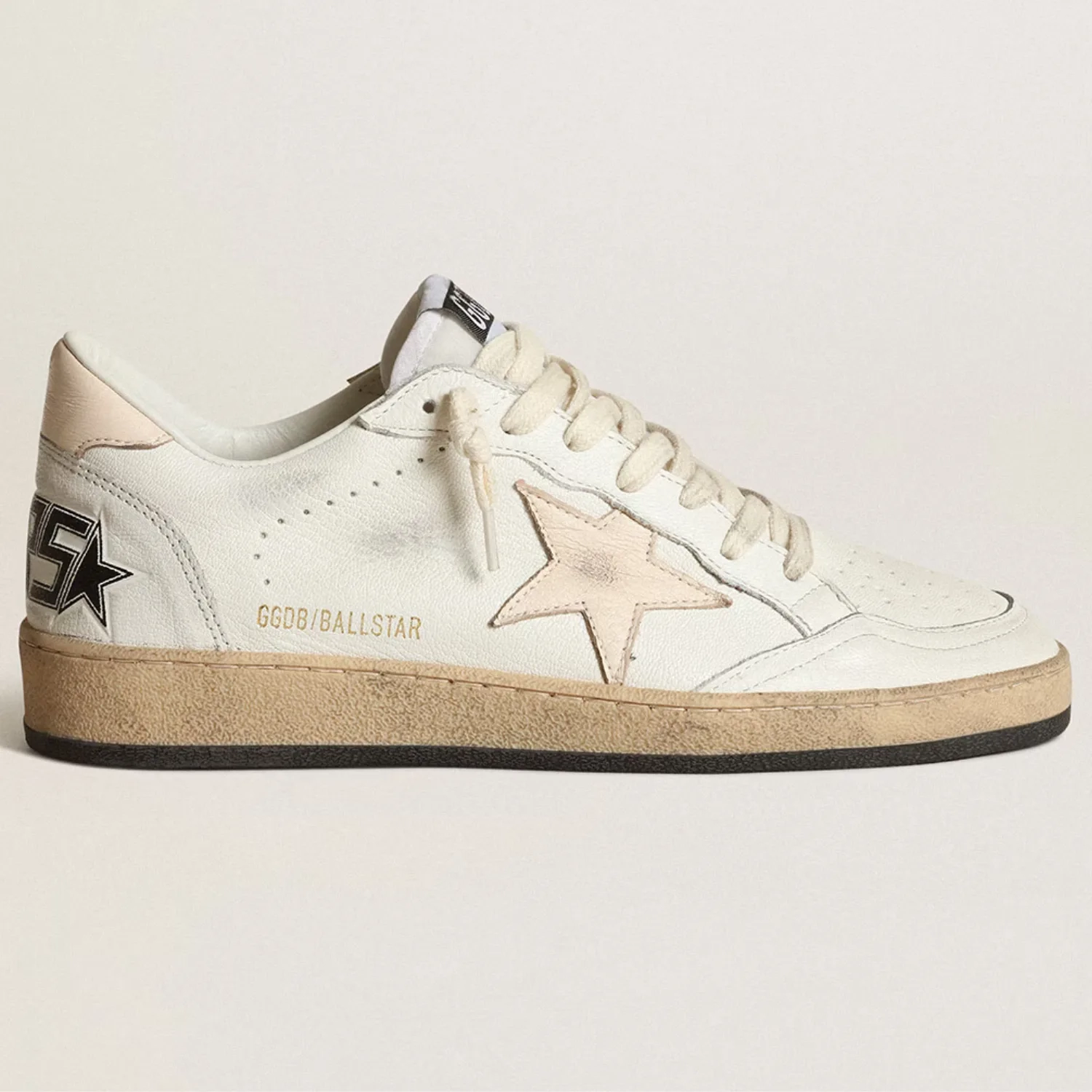 Ball Star LTD in white nappa with a salmon pink nappa star
